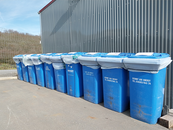 Bioabfallbehälter auf dem Wertstoffhof des ABZ Wiewärthe